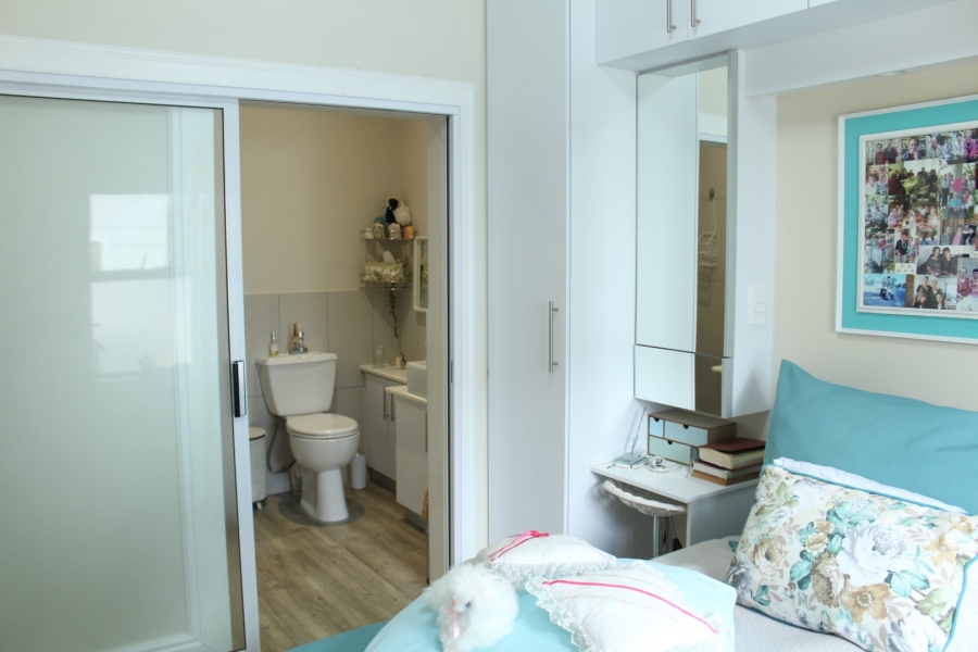 1 Bedroom Property for Sale in Zevenwacht Retirement Village Western Cape